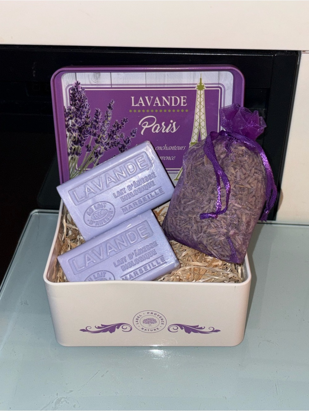 Gift Tin of Lavender Soap and Lavender Satchel from Marseille